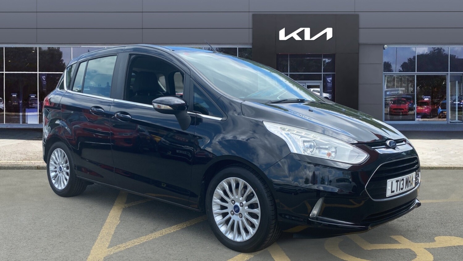 Used Ford B-MAX 1.6 TDCi Titanium 5dr Diesel Hatchback For Sale ...